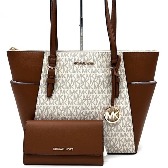 Michael Kors Large Charlotte Tote Bag & Trifold Wallet Vanilla/Brown - Picture 1 of 14